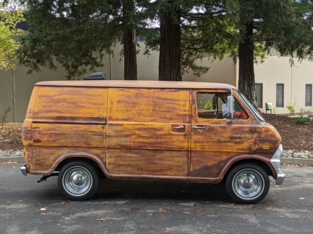 Ford E-Series Van 1973 image number 1