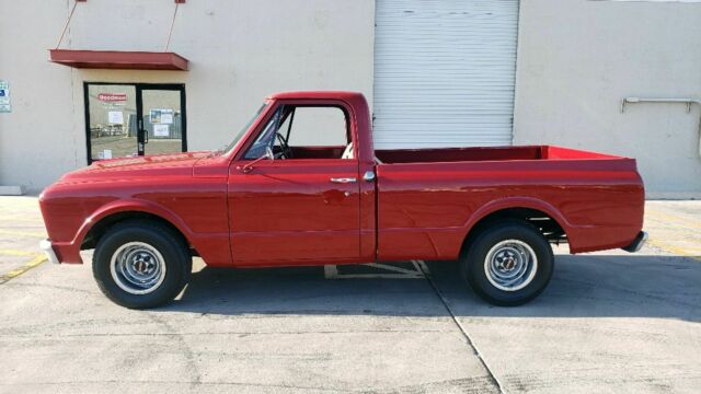 Chevrolet C-10 1967 image number 0