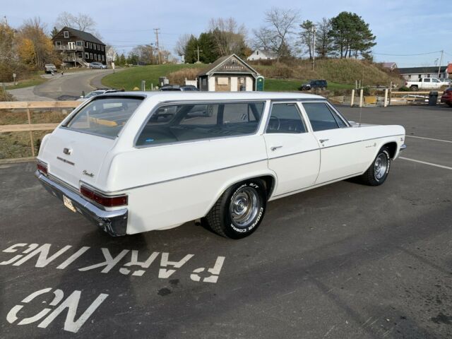 Chevrolet Impala 1966 image number 17