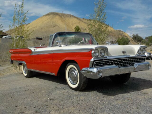 Ford Galaxie 1959 image number 1