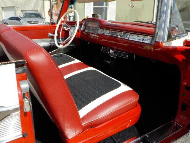 Ford Galaxie 1959 image number 35