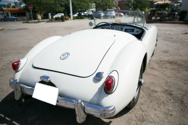 MG MGA 1956 image number 15