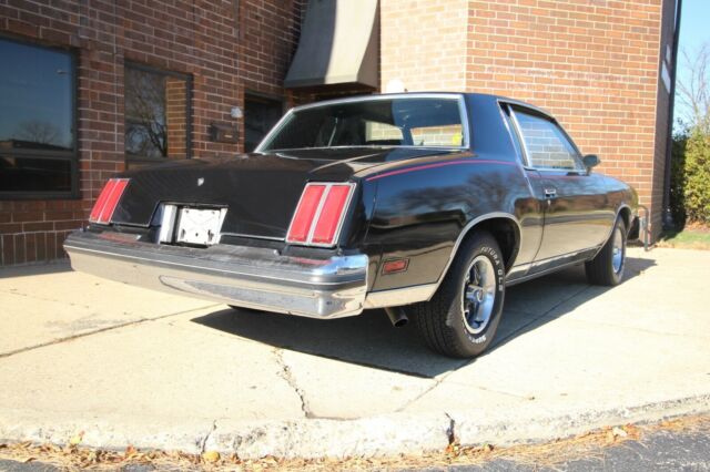 Oldsmobile Cutlass 1979 image number 7