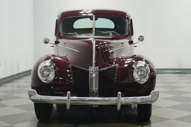 Ford Deluxe 1940 image number 19