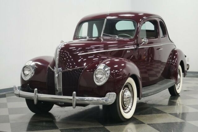 Ford Deluxe 1940 image number 20