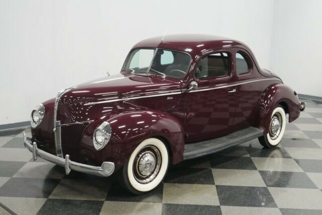 Ford Deluxe 1940 image number 21