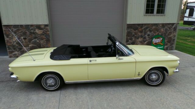 Chevrolet Corvair 1964 image number 2