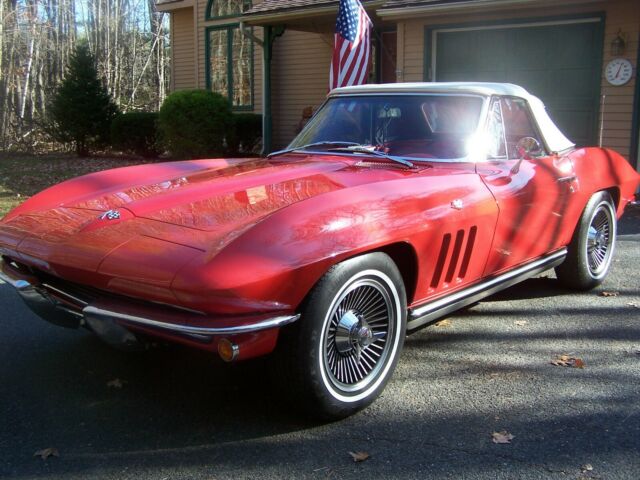 Chevrolet Corvette 1965 image number 1