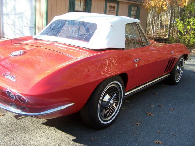 Chevrolet Corvette 1965 image number 14