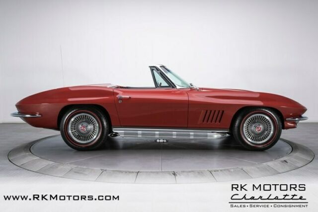 Chevrolet Corvette 1967 image number 12