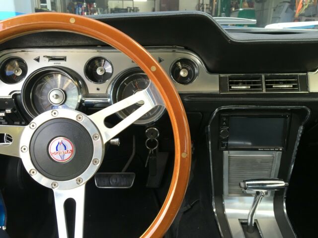 Ford Mustang 1967 image number 14