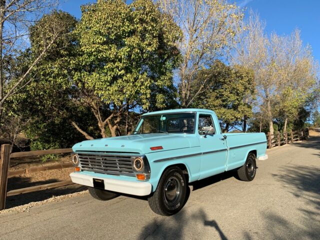 Ford F-250 1967 image number 0