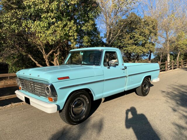 Ford F-250 1967 image number 1