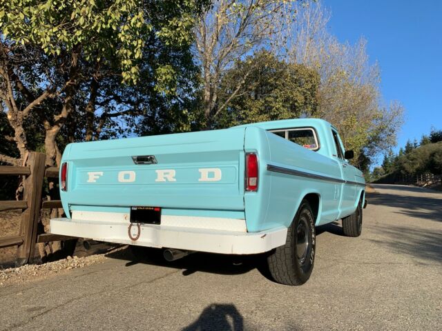 Ford F-250 1967 image number 14