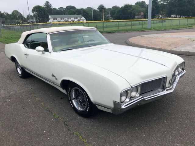 Oldsmobile Cutlass 1970 image number 32