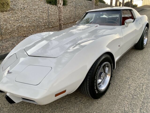 Chevrolet Corvette 1977 image number 0