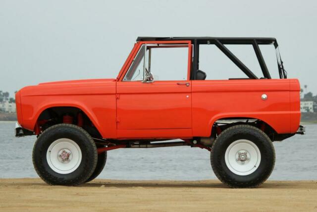 Ford Bronco 1973 image number 32