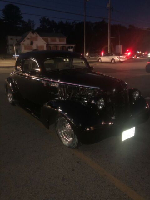 Pontiac 5 Window Coupe 1937 image number 32