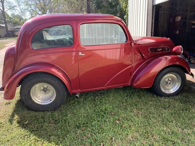 Ford Anglia 1948 image number 0