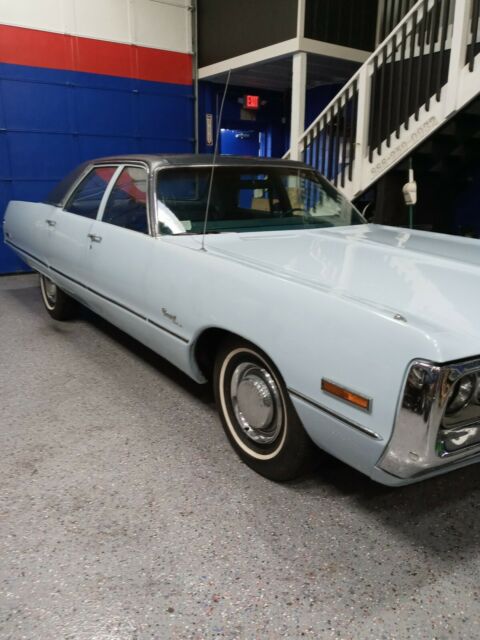 Chrysler Newport 1972 image number 1