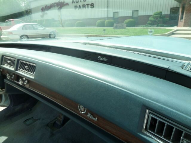 Cadillac Eldorado 1976 image number 21