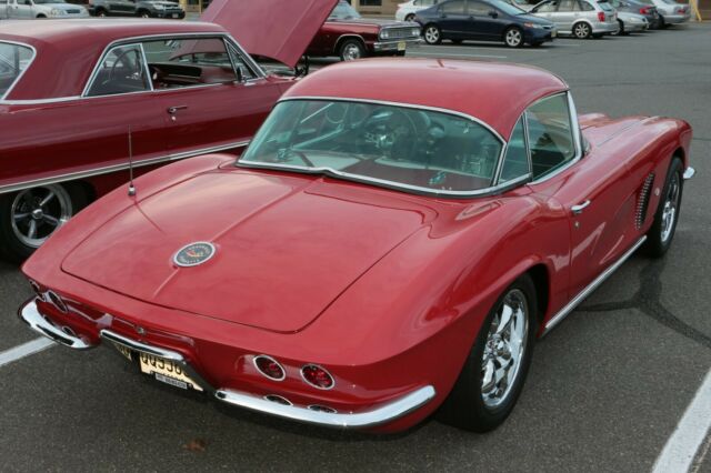 Chevrolet Corvette 1962 image number 11