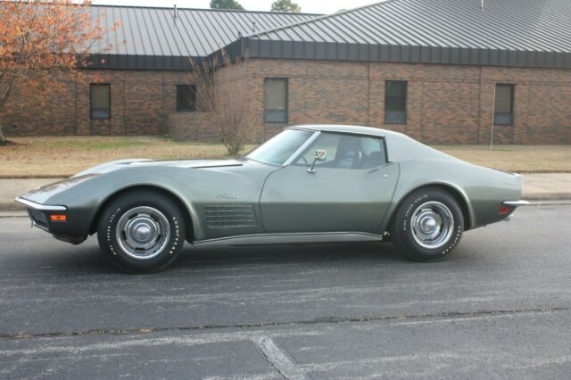 Chevrolet Corvette 1971 image number 15