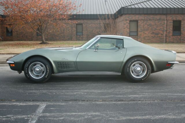 Chevrolet Corvette 1971 image number 16