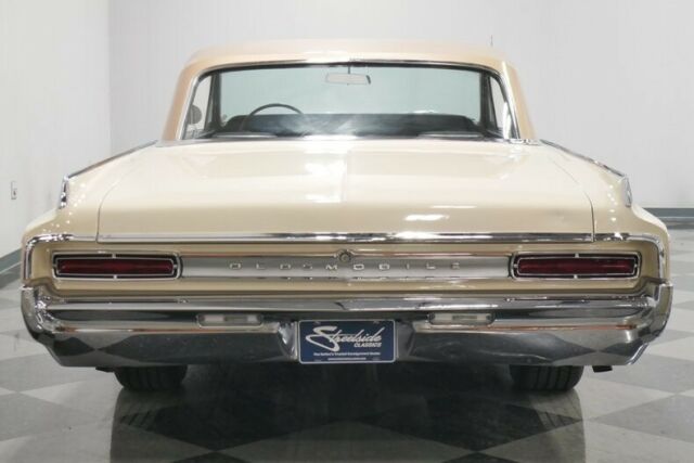 Oldsmobile Eighty-Eight 1964 image number 12