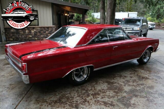 Plymouth GTX 440 4 Speed 1967 image number 11