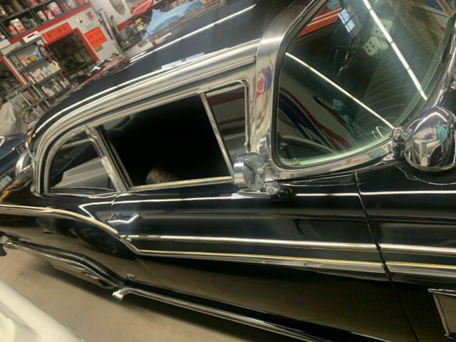 Ford Galaxie Special 1957 image number 21