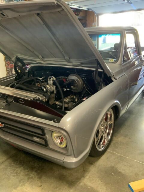 Chevrolet C-10 1967 image number 12