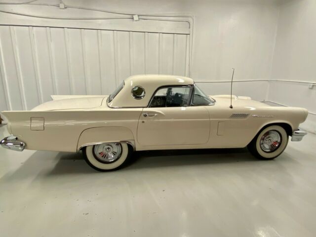 Ford Thunderbird 1957 image number 10