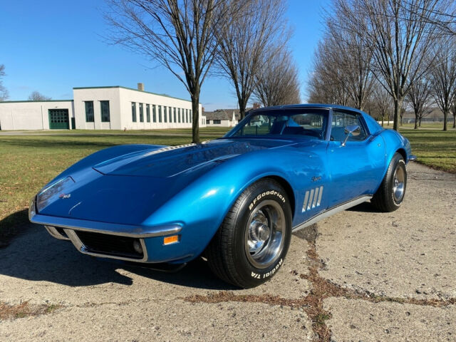 Chevrolet Corvette 1969 image number 1