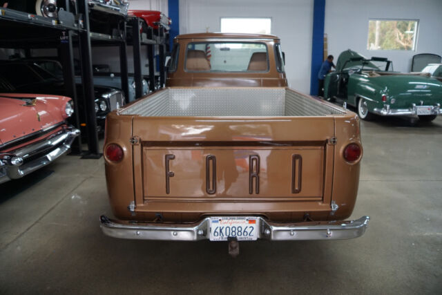 Ford Econoline 1/2 Ton Pick Up 1962 image number 10