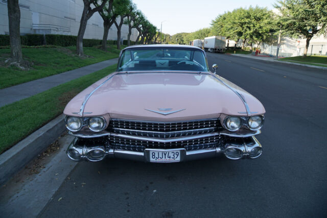 Cadillac Coupe de Ville 2 Door Hardtop 1959 image number 30