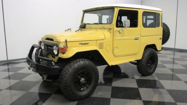 Toyota FJ Cruiser 1977 image number 30