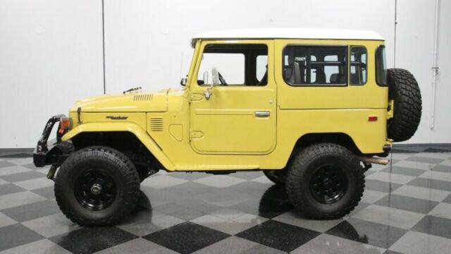 Toyota FJ Cruiser 1977 image number 31