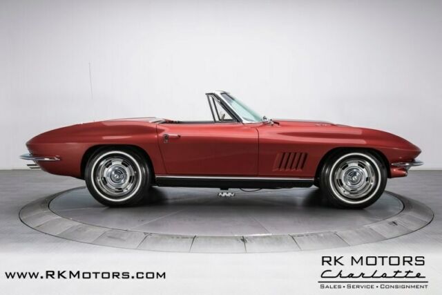 Chevrolet Corvette 1967 image number 12