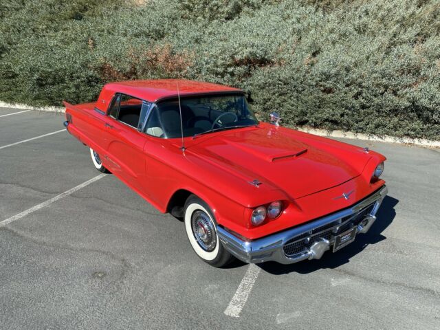 Ford Thunderbird 1960 image number 39