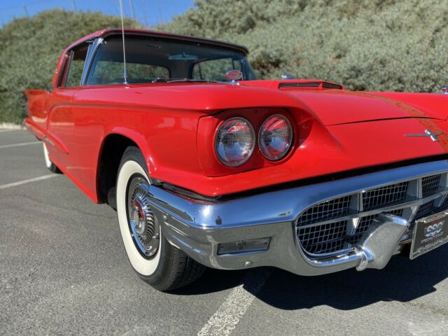 Ford Thunderbird 1960 image number 40