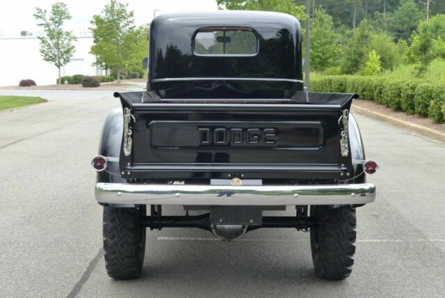 Dodge Power Wagon 1947 image number 28