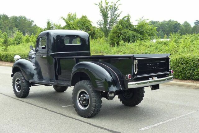 Dodge Power Wagon 1947 image number 30