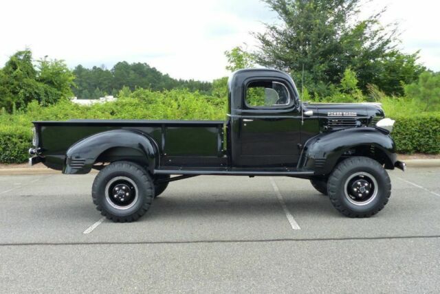 Dodge Power Wagon 1947 image number 31