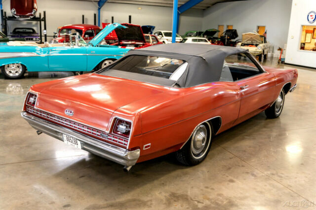 Ford Galaxie 1969 image number 14