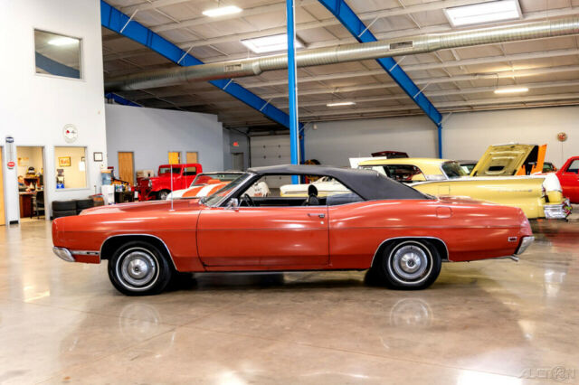 Ford Galaxie 1969 image number 31