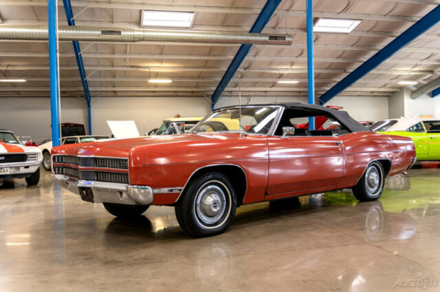 Ford Galaxie 1969 image number 4