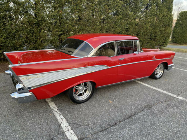 Chevrolet Bel Air/150/210 1957 image number 32