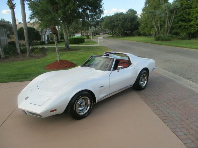 Chevrolet Corvette 1973 image number 28