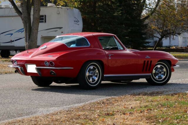 Chevrolet Corvette 1966 image number 8